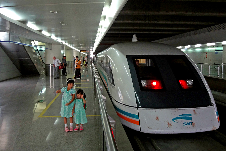 Chine: VIDEO train à grande vitesse