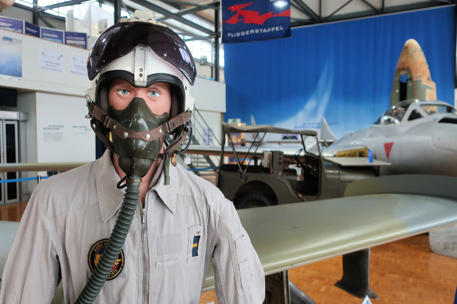 Suisse : VIDEO Payerne (Musée Aviation)