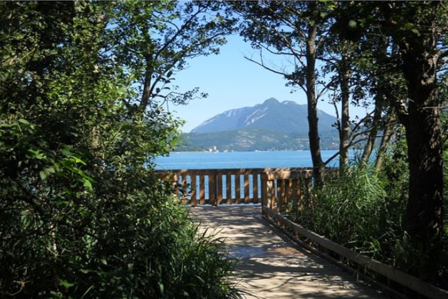 France : Annecy (les sources du lac)