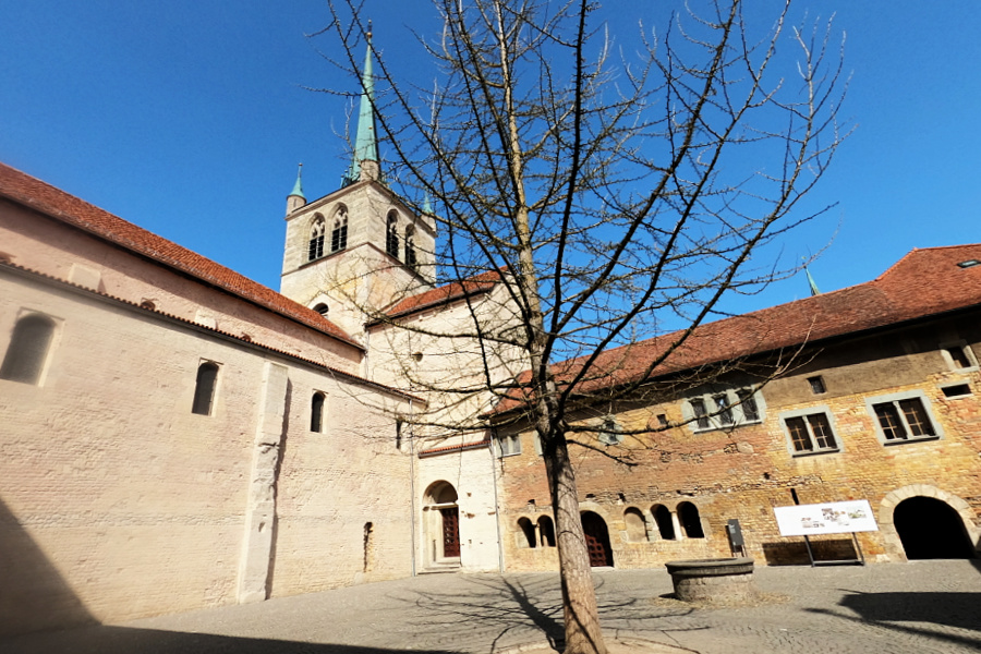 Suisse : VIDEO Payerne (Abbatiale)