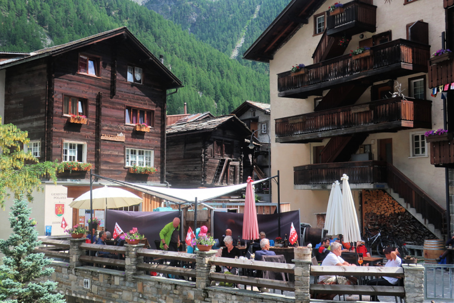 Suisse : VIDEO Zermatt (Hinterdorf)