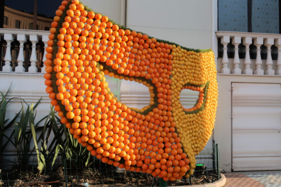 France : VIDEO Menton (fête du citron)