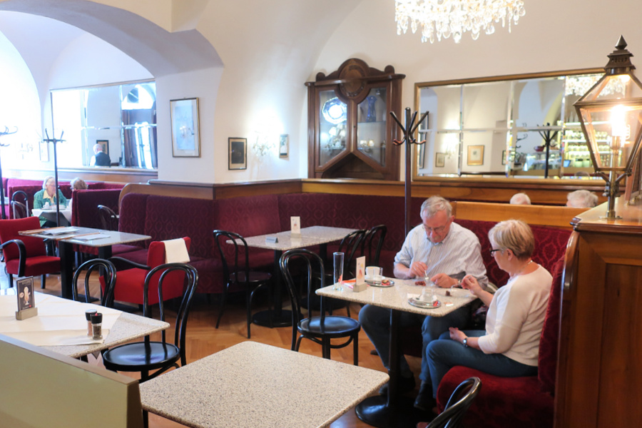 Autriche : VIDEO Vienne (les cafés)