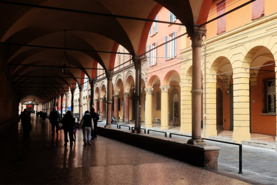 Italie : VIDEO Bologne