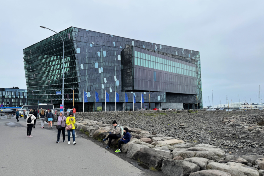 Islande : VIDEO Reykjavik (architecture)