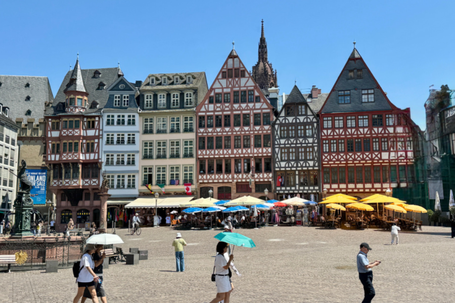Allemagne : VIDEO Francfort (MAINhattan)