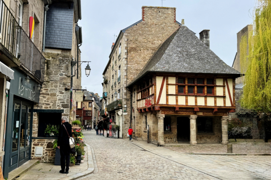 France : VIDEO Dinan